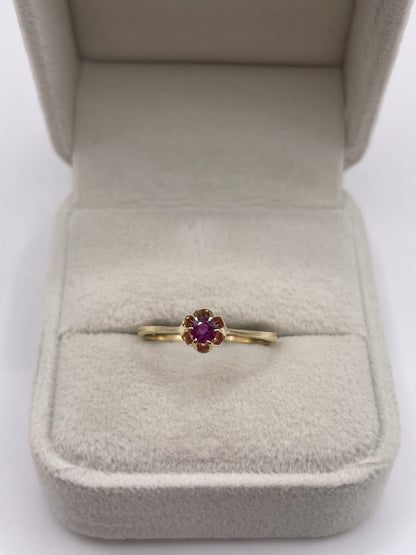 9ct gold ruby ring