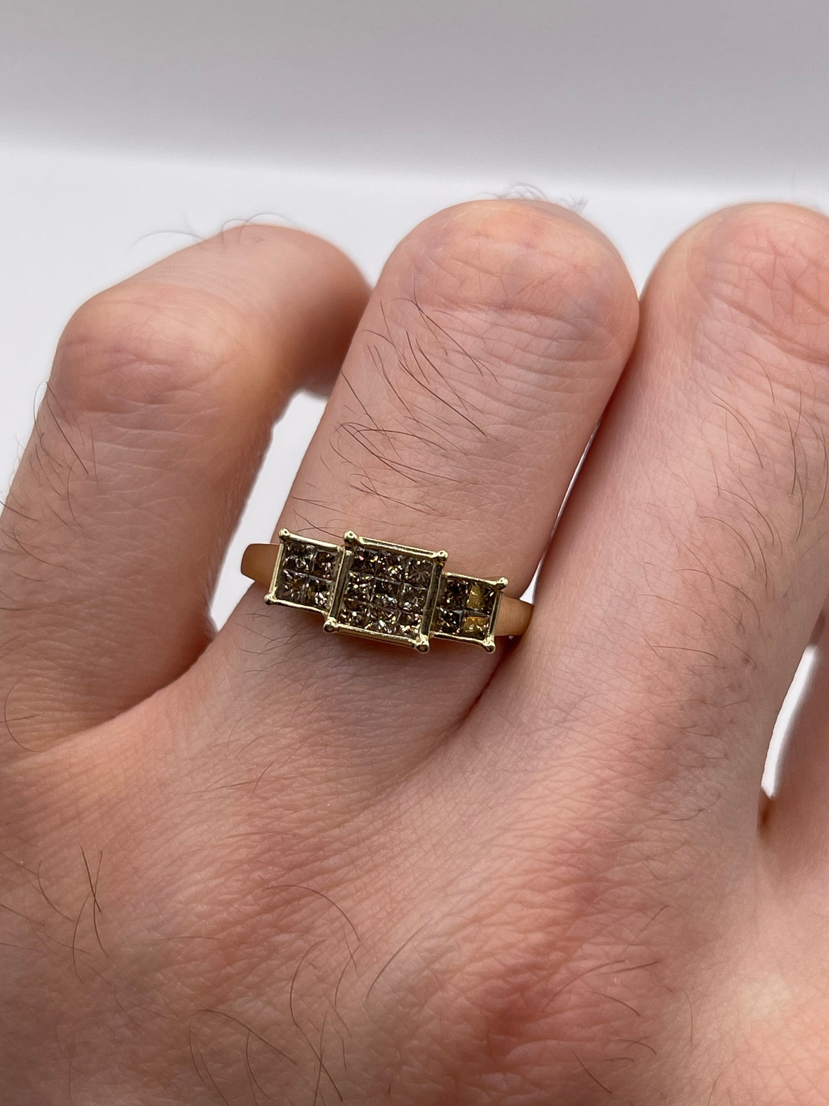 9ct gold diamond cluster ring