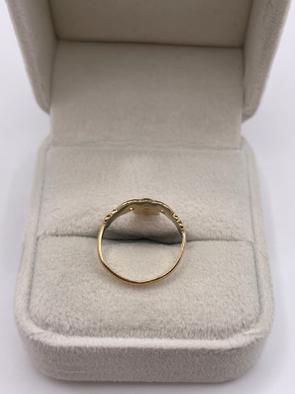 9ct gold claddagh ring