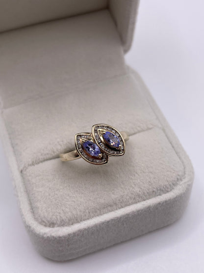 9ct gold tanzanite and diamond ring