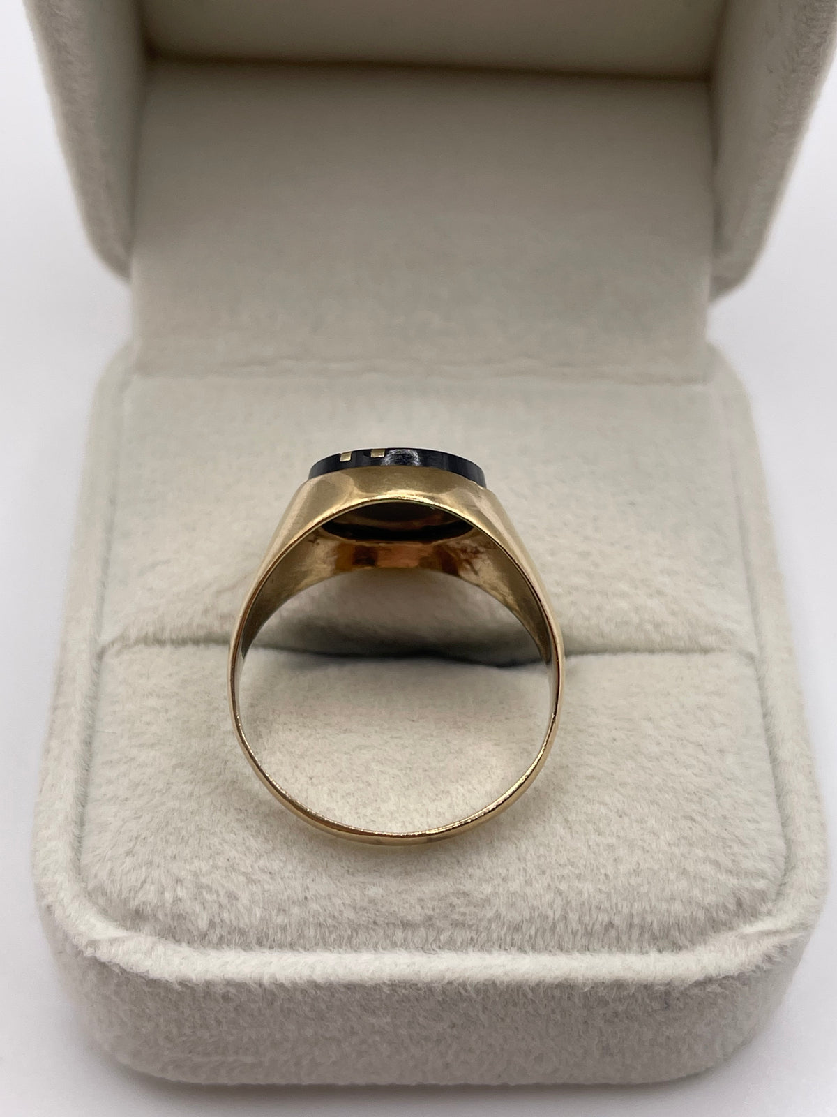 9ct gold onyx signet ring