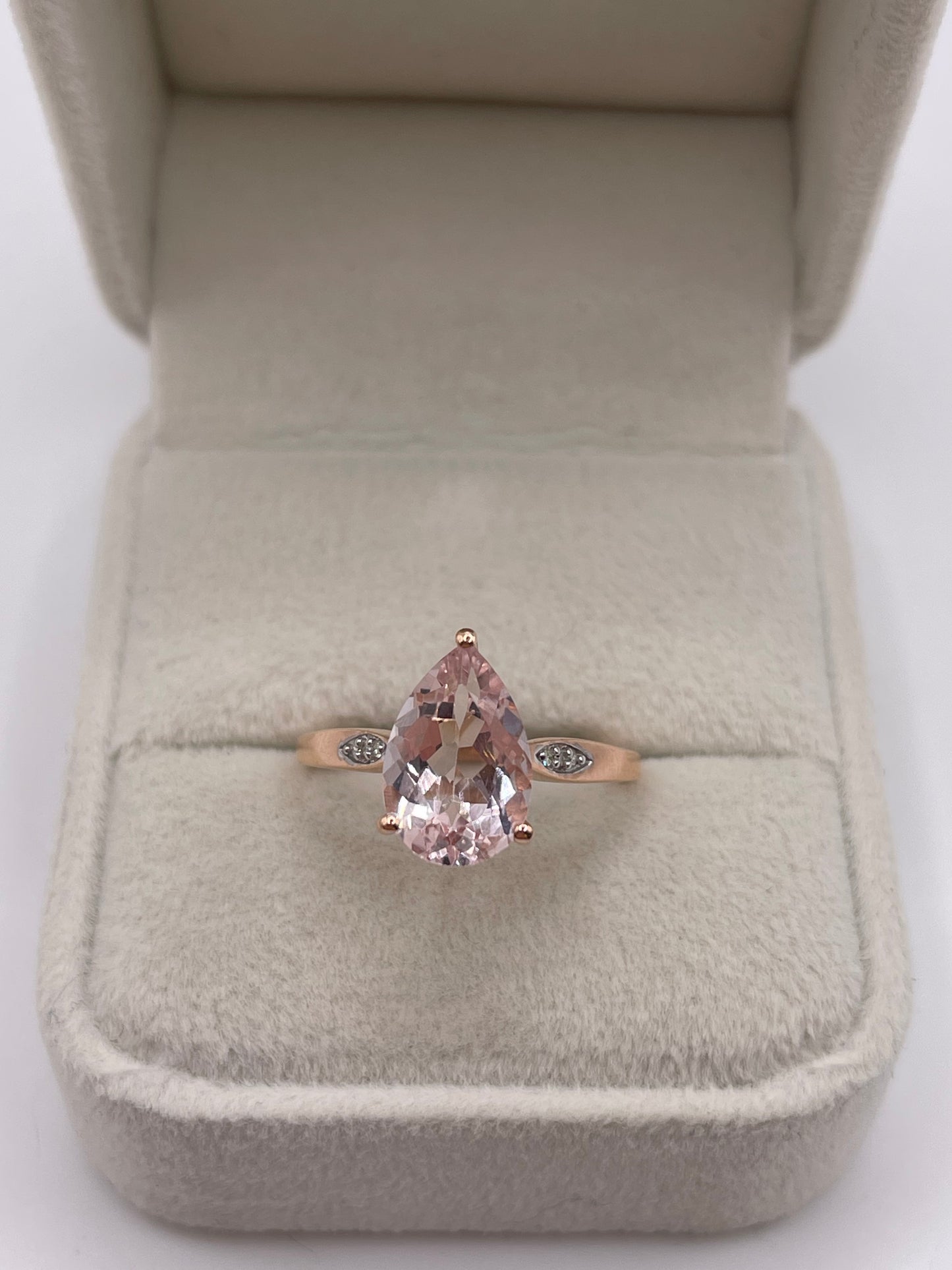 9ct rose gold morganite and diamond ring