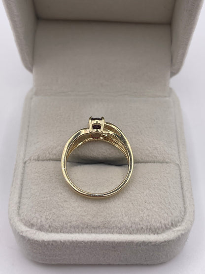 9ct gold garnet and diamond ring
