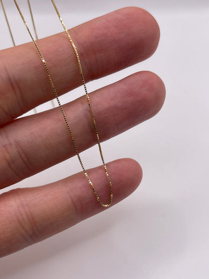 9ct gold chain M