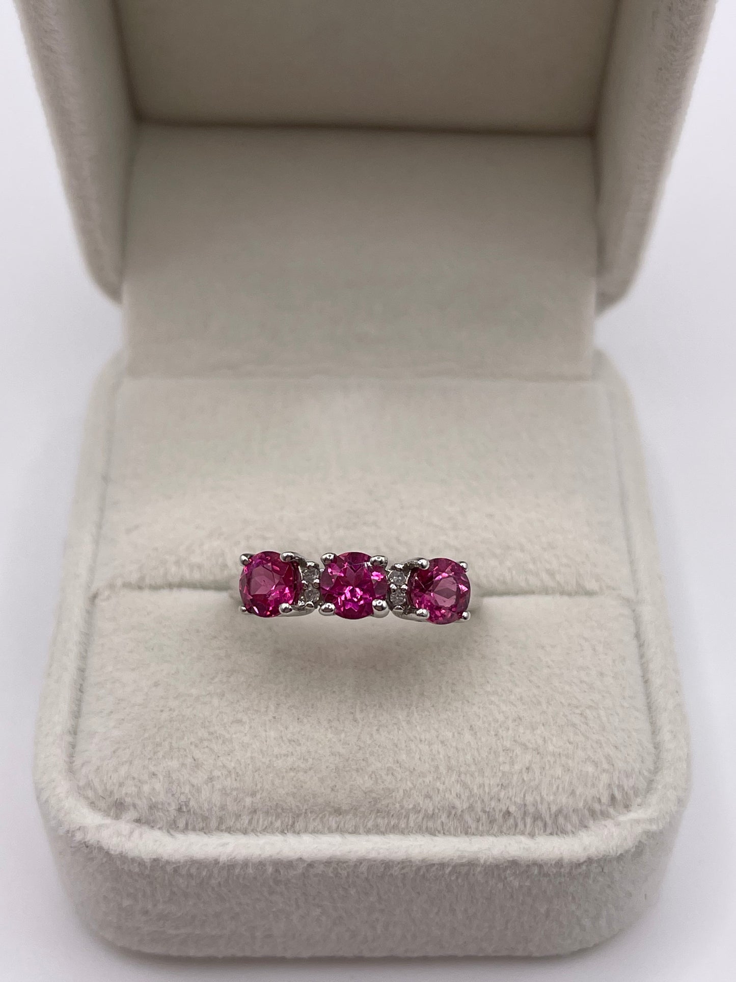 9ct white gold pink topaz and diamond ring