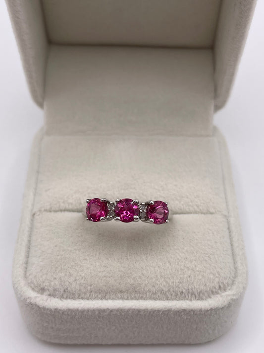9ct white gold pink topaz and diamond ring