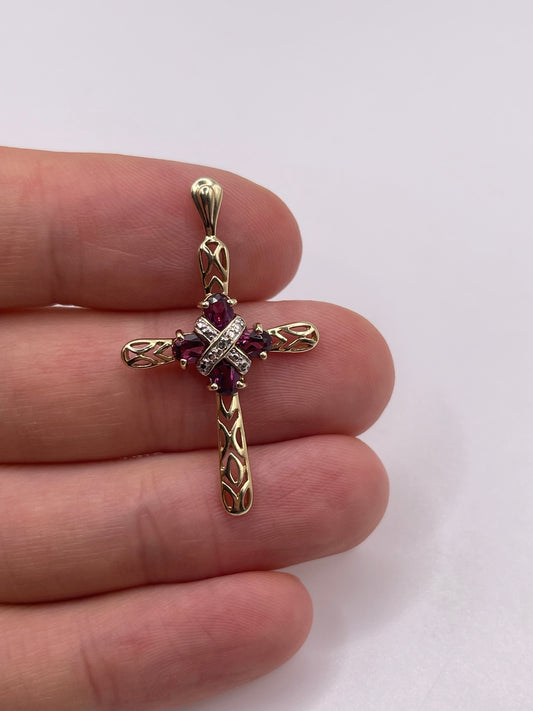 9ct gold garnet and diamond cross pendant