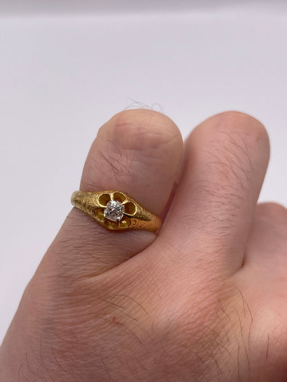 Antique 18ct gold diamond gypsy ring