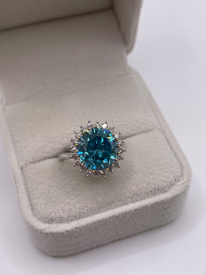 18ct gold platinum blue zircon and diamond ring
