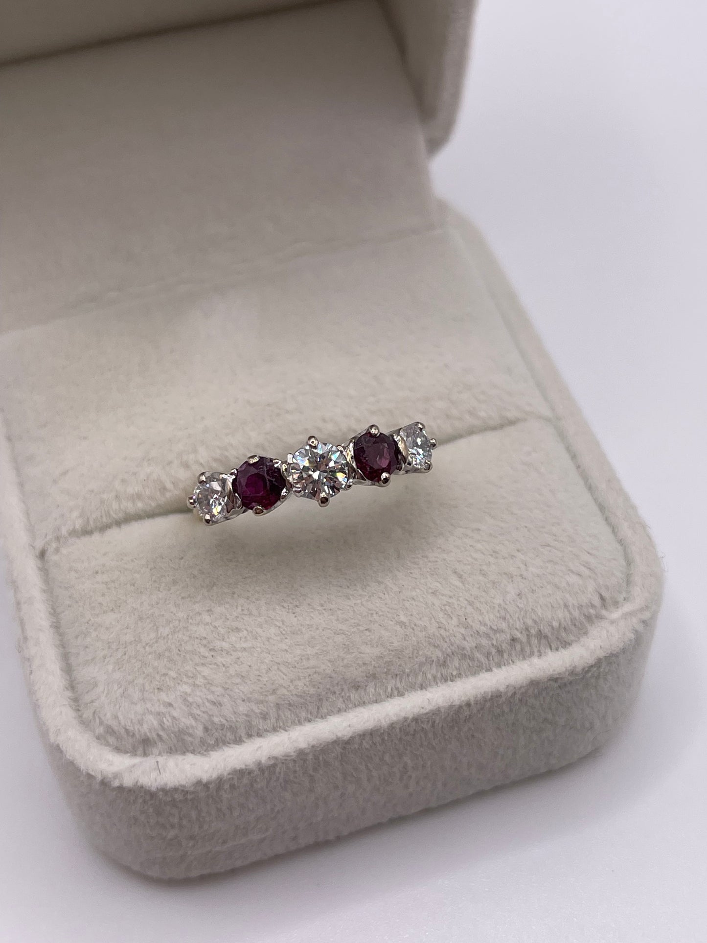 18ct gold ruby and diamond ring