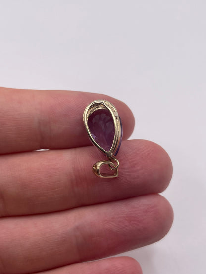 9ct gold amethyst and diamond pendant