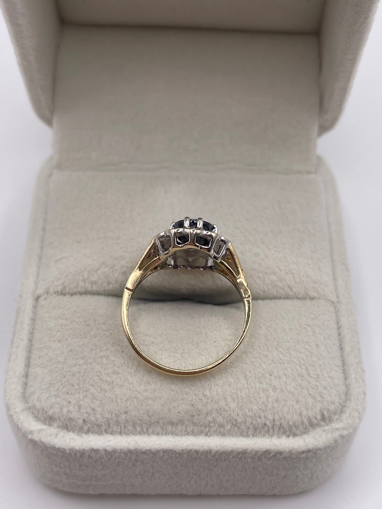 9ct gold sapphire and diamond ring
