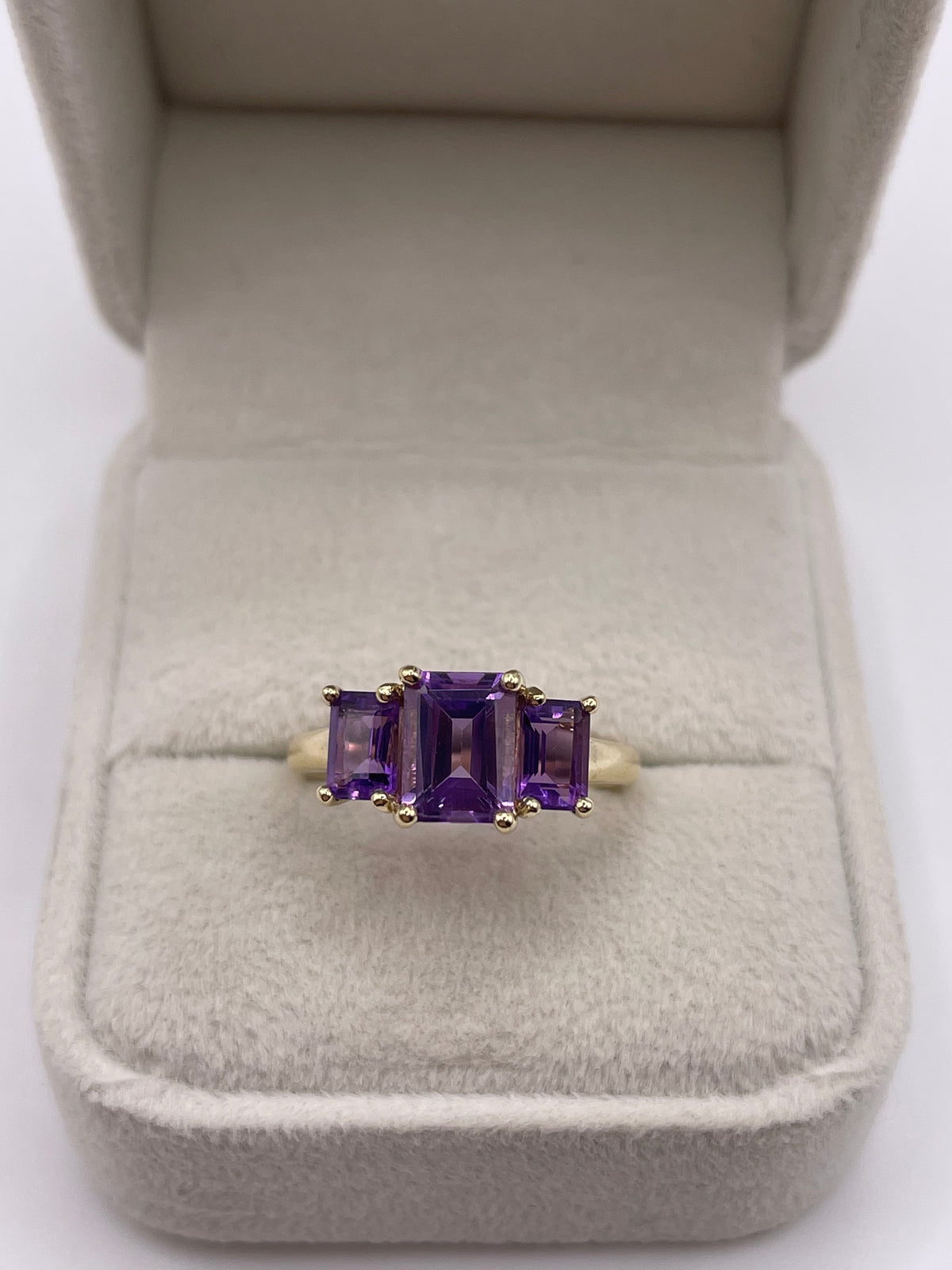 9ct gold amethyst ring