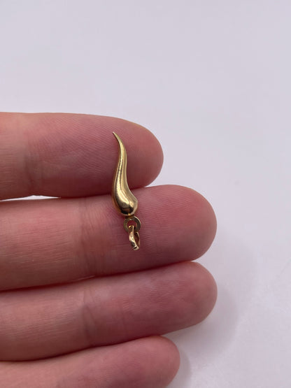 9ct gold horn of plenty pendant