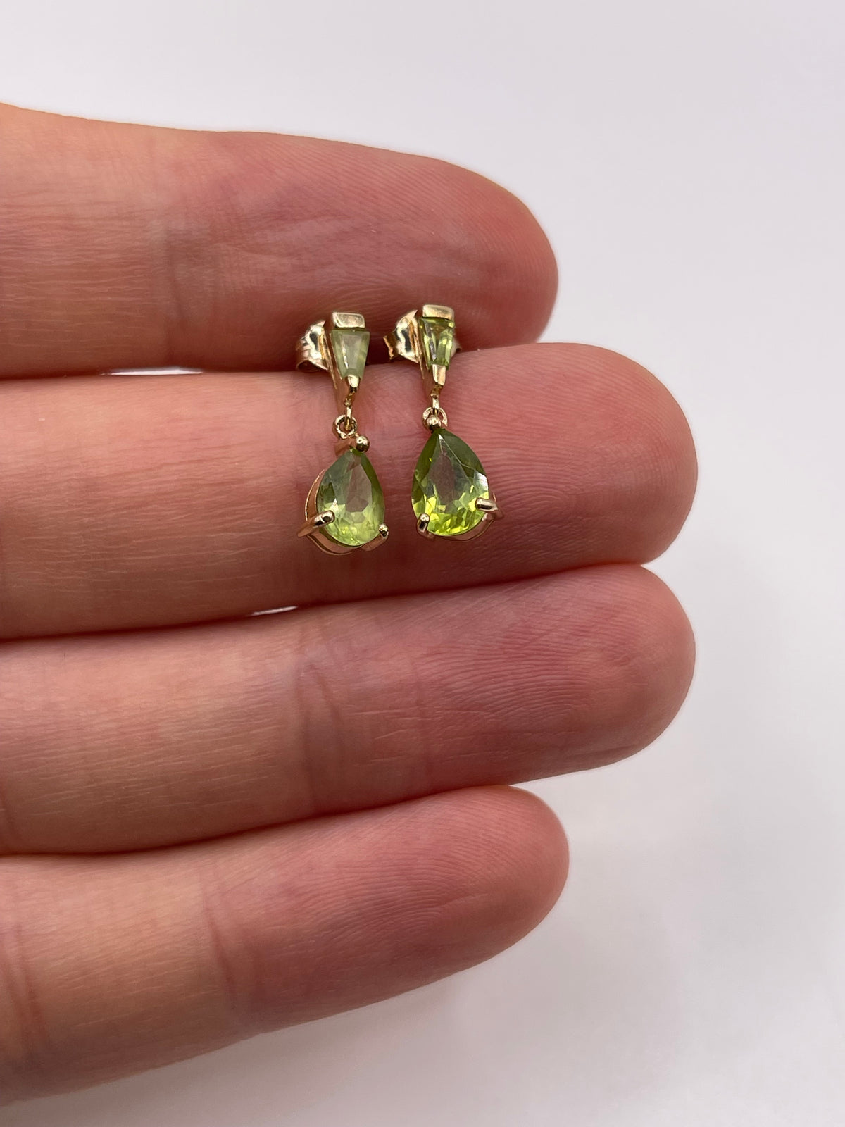 9ct gold quartz earrings