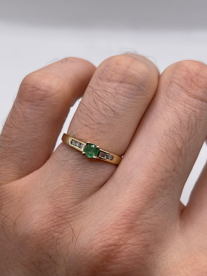 9ct gold emerald and diamond ring