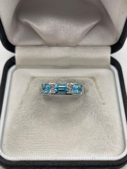 9ct white gold topaz and diamond ring