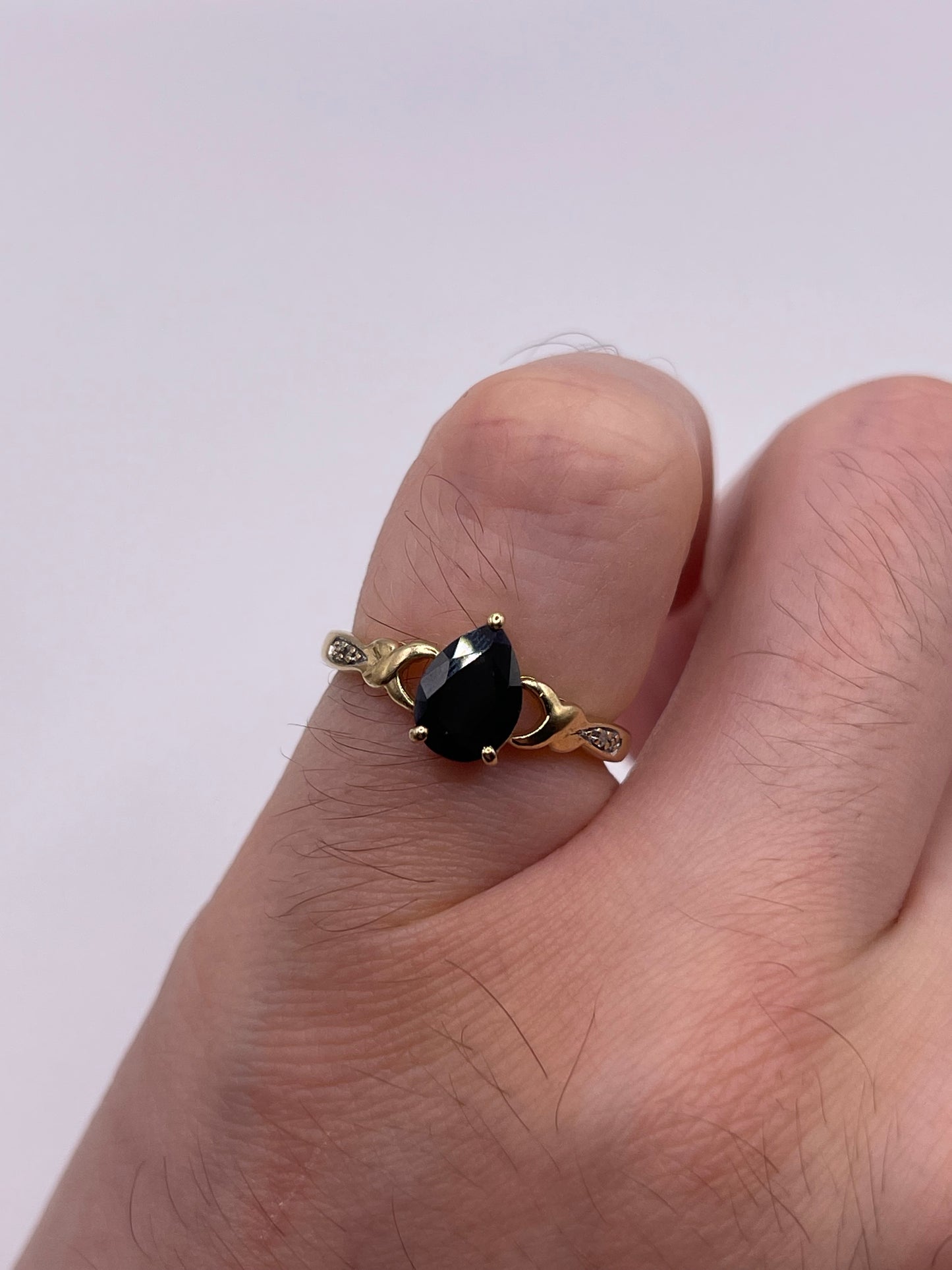 9ct gold sapphire and diamond ring