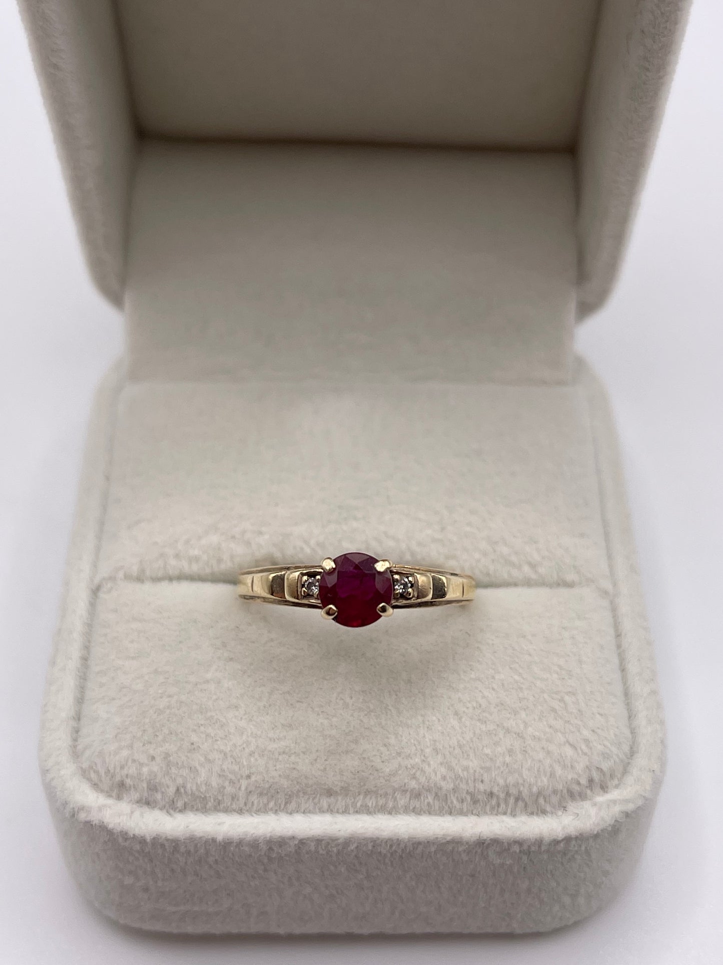 9ct gold ruby and diamond ring