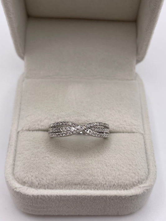9ct white gold diamond cluster ring
