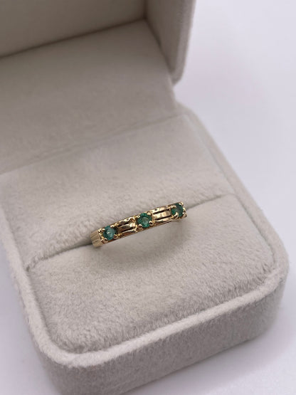 9ct gold emerald ring