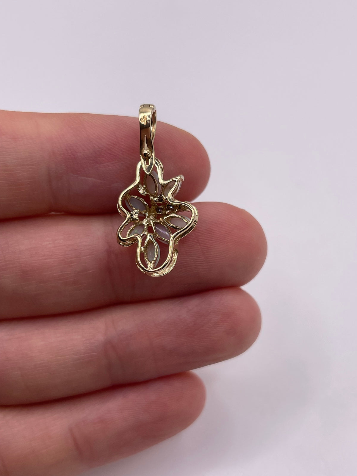 9ct gold opal and diamond pendant