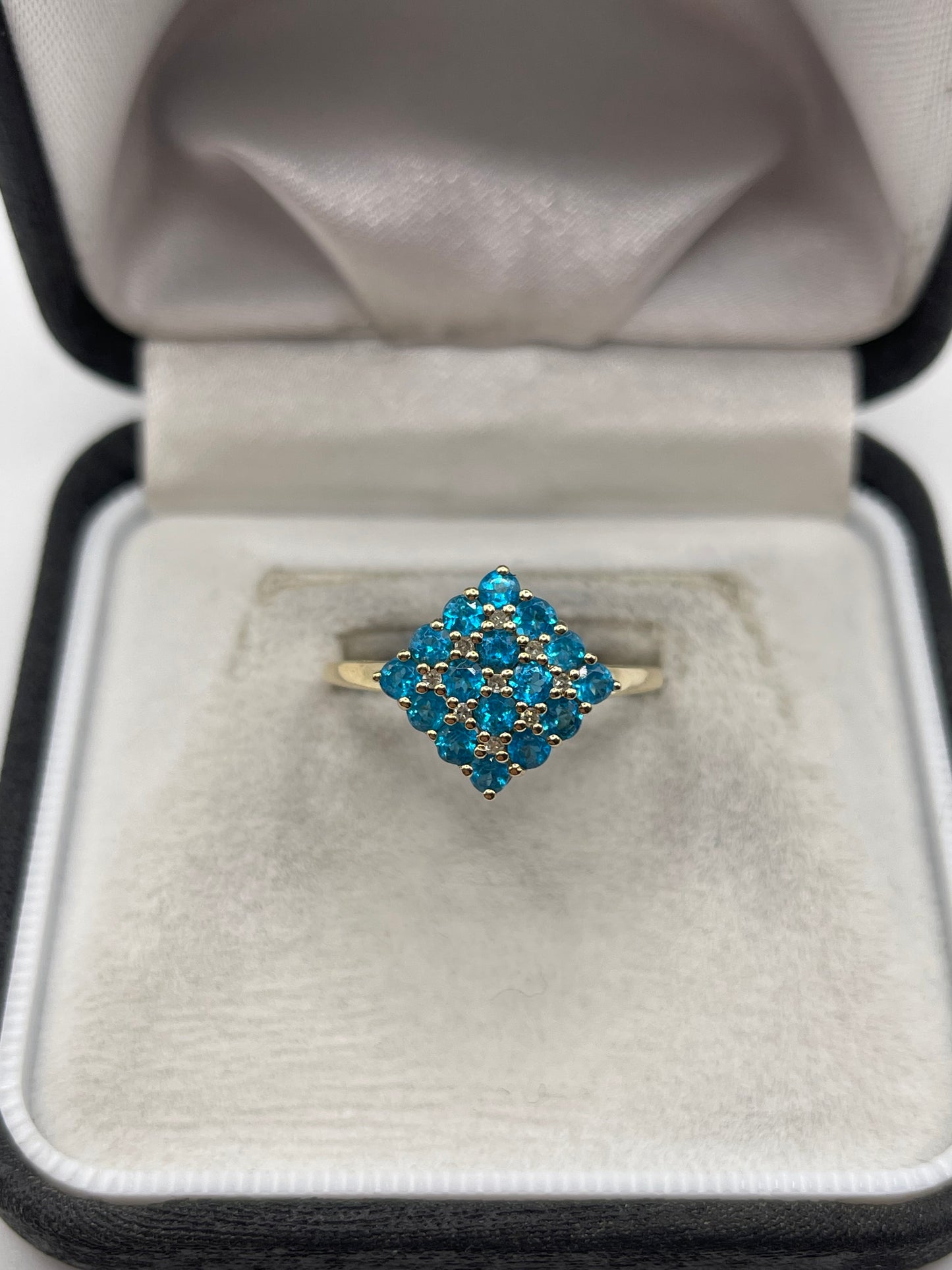 9ct gold blue apatite and diamond ring