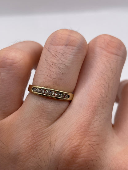 9ct gold diamond ring