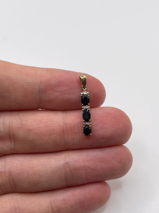 9ct gold sapphire and diamond pendant