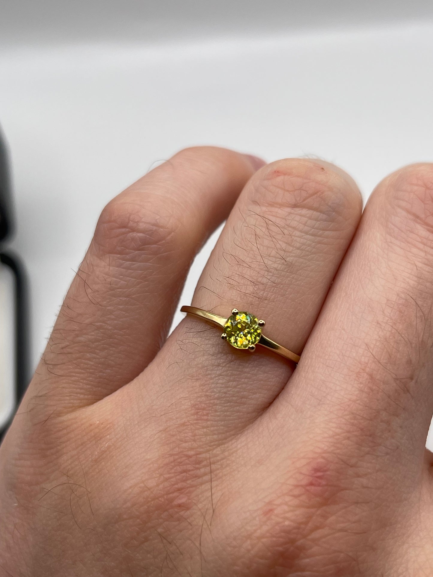 9ct gold sphene ring