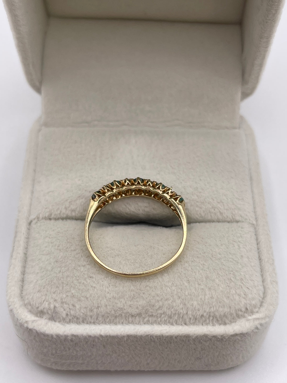 9ct gold emerald and diamond ring