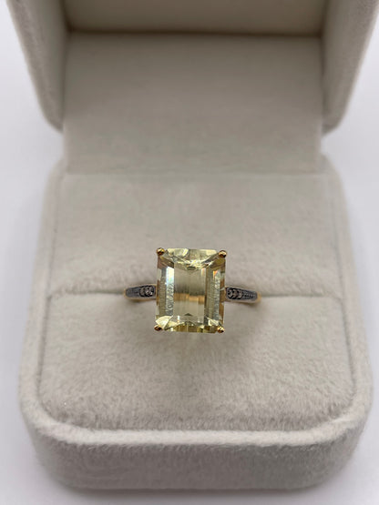 9ct gold quartz and diamond ring