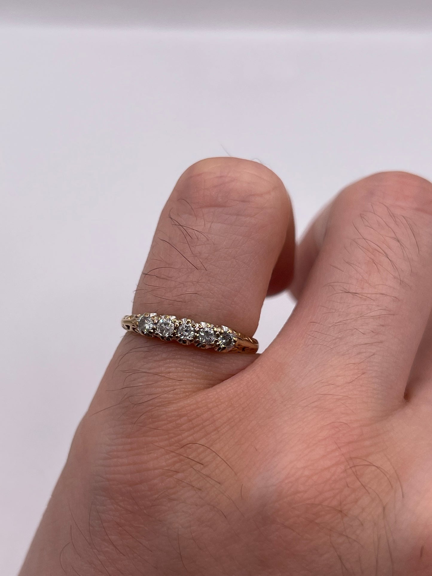 9ct gold diamond ring