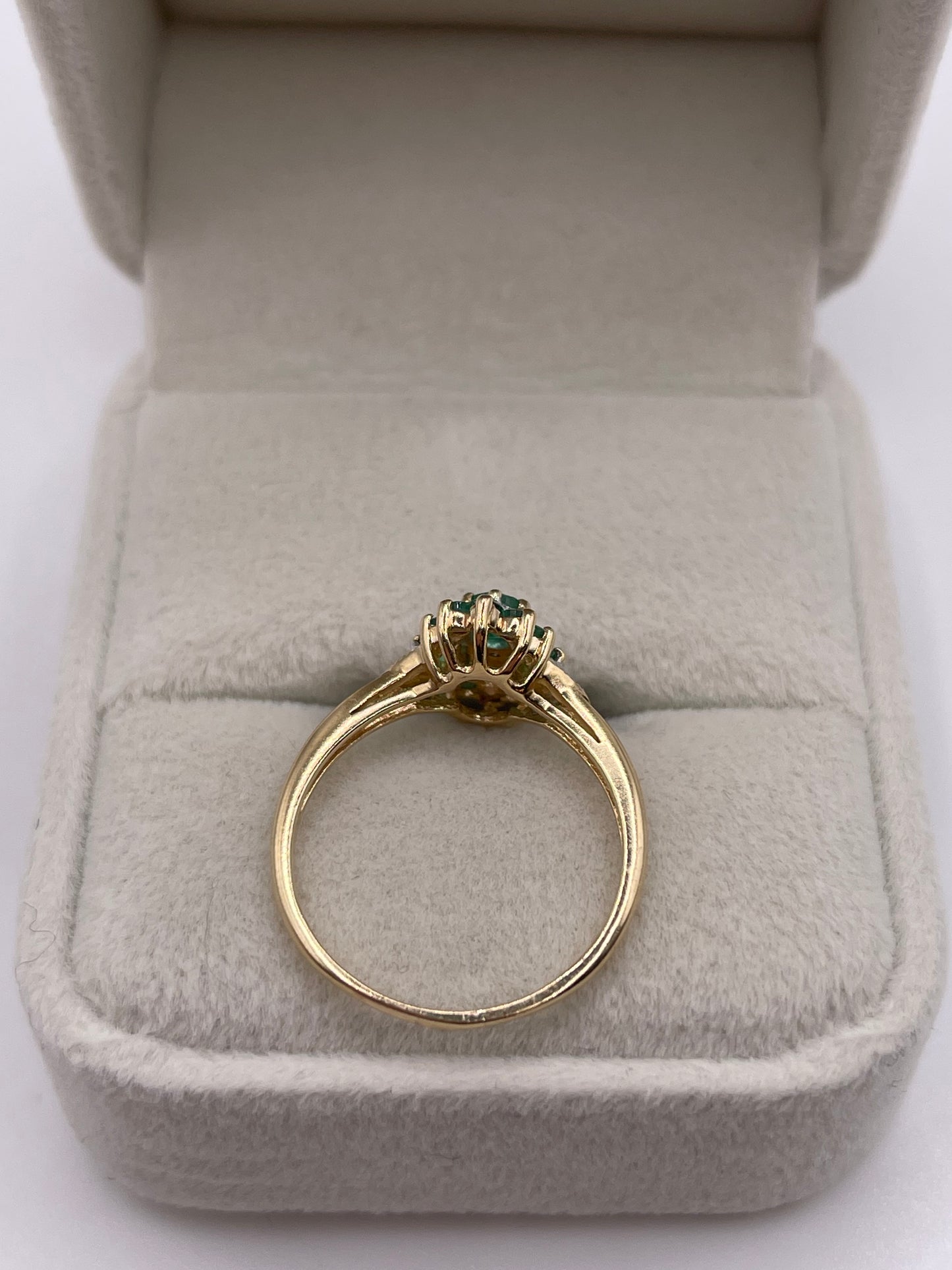 9ct gold emerald and diamond ring