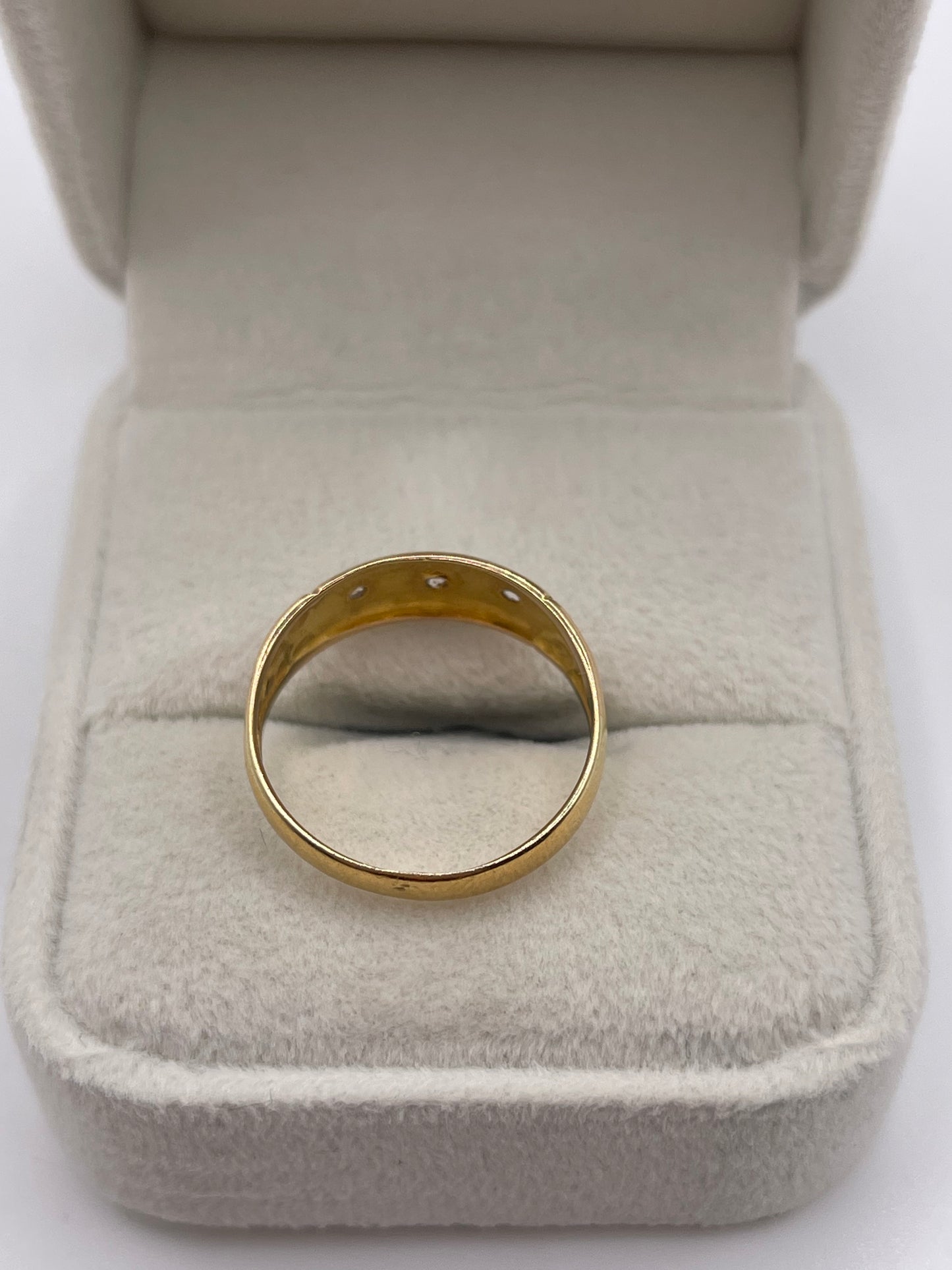 Antique 18ct gold diamond gypsy ring
