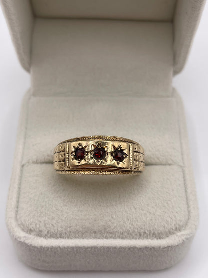 Heavy 9ct gold garnet gypsy ring