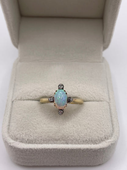 Antique 18ct gold opal and diamond ring