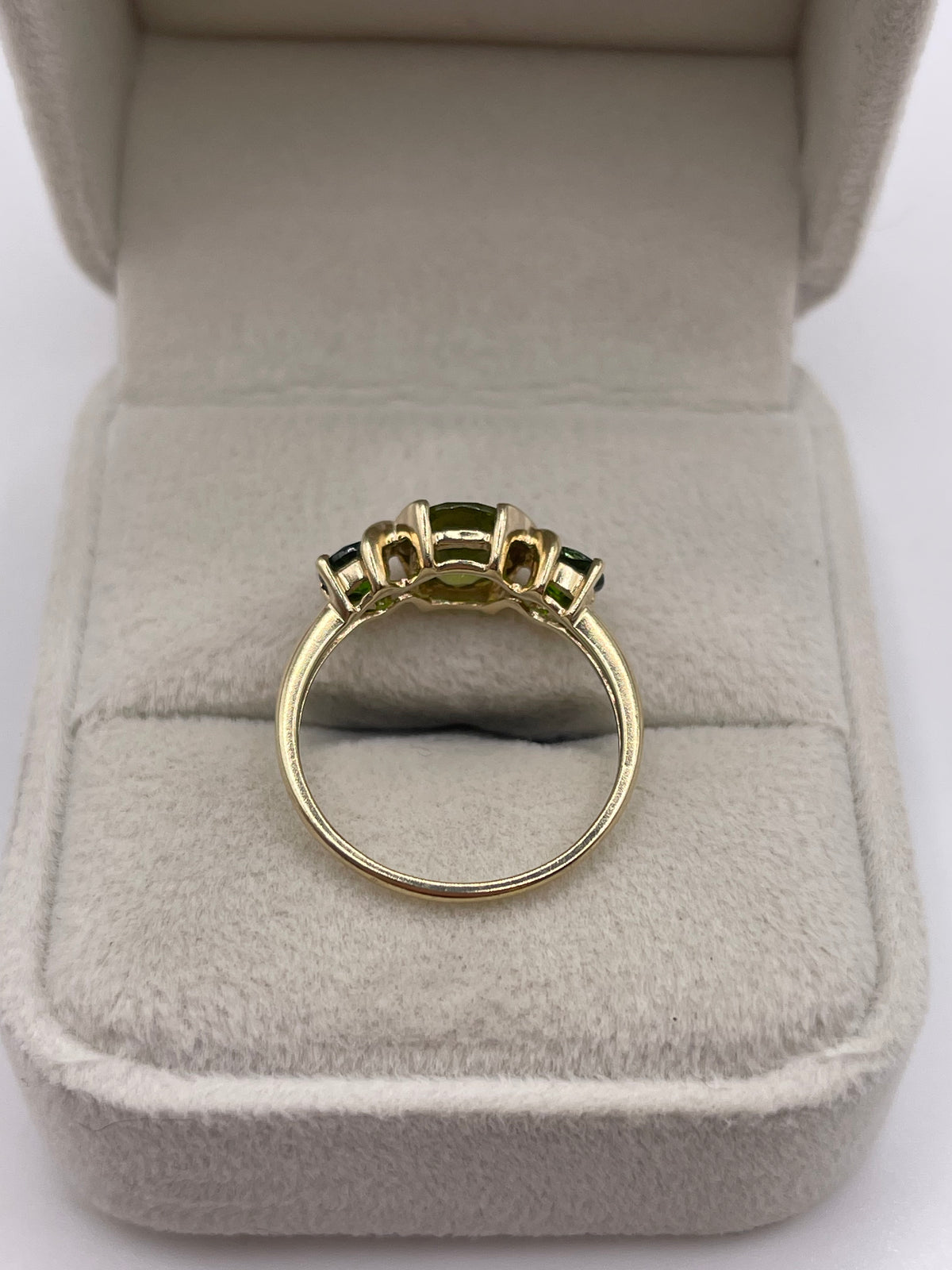 9ct gold peridot and diopside ring