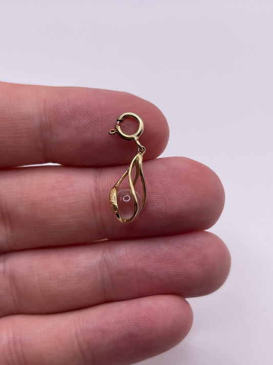 9ct gold rock Crystal pendant