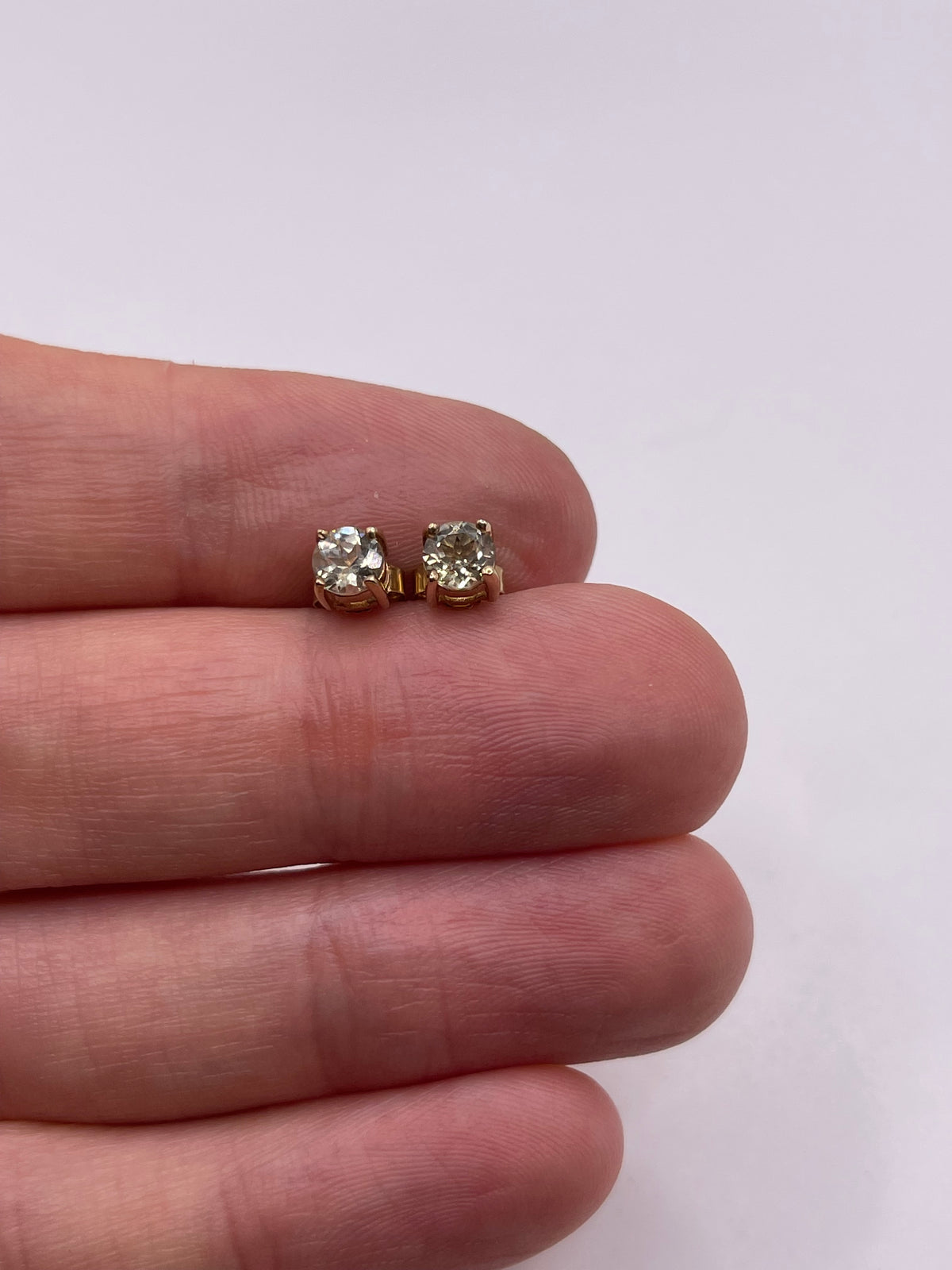 9ct gold quartz earrings