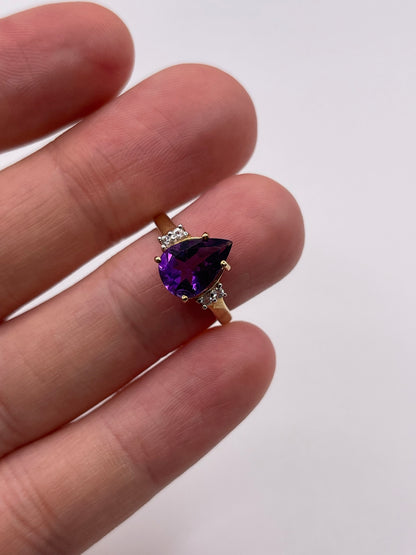 9ct gold amethyst and zircon ring