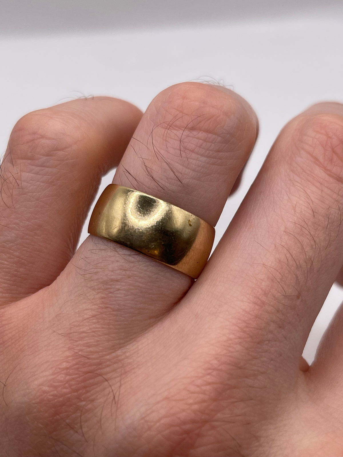 9ct gold band