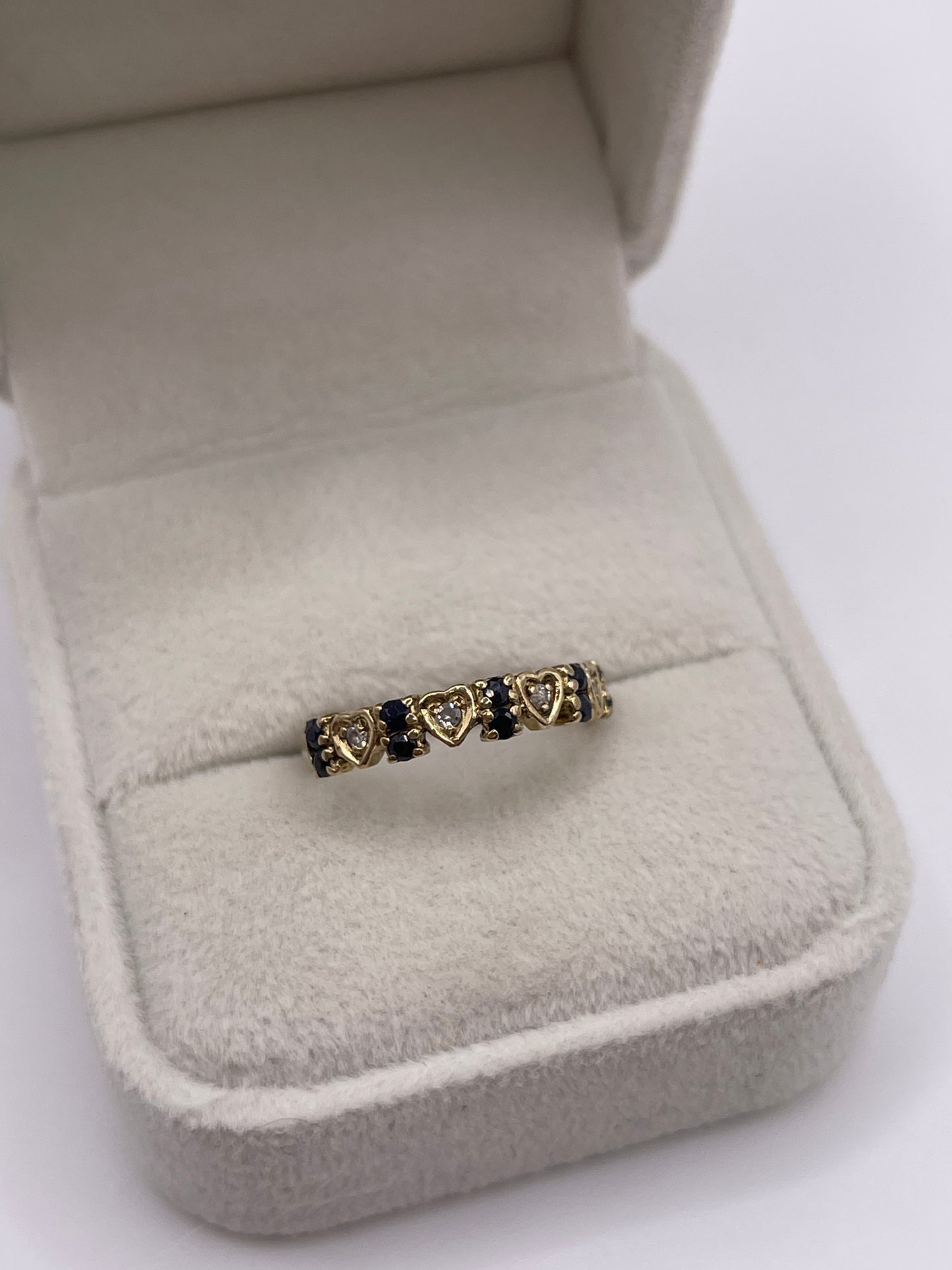9ct gold sapphire and diamond ring