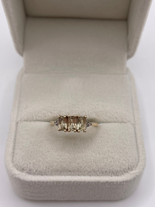 9ct gold quartz and diamond ring