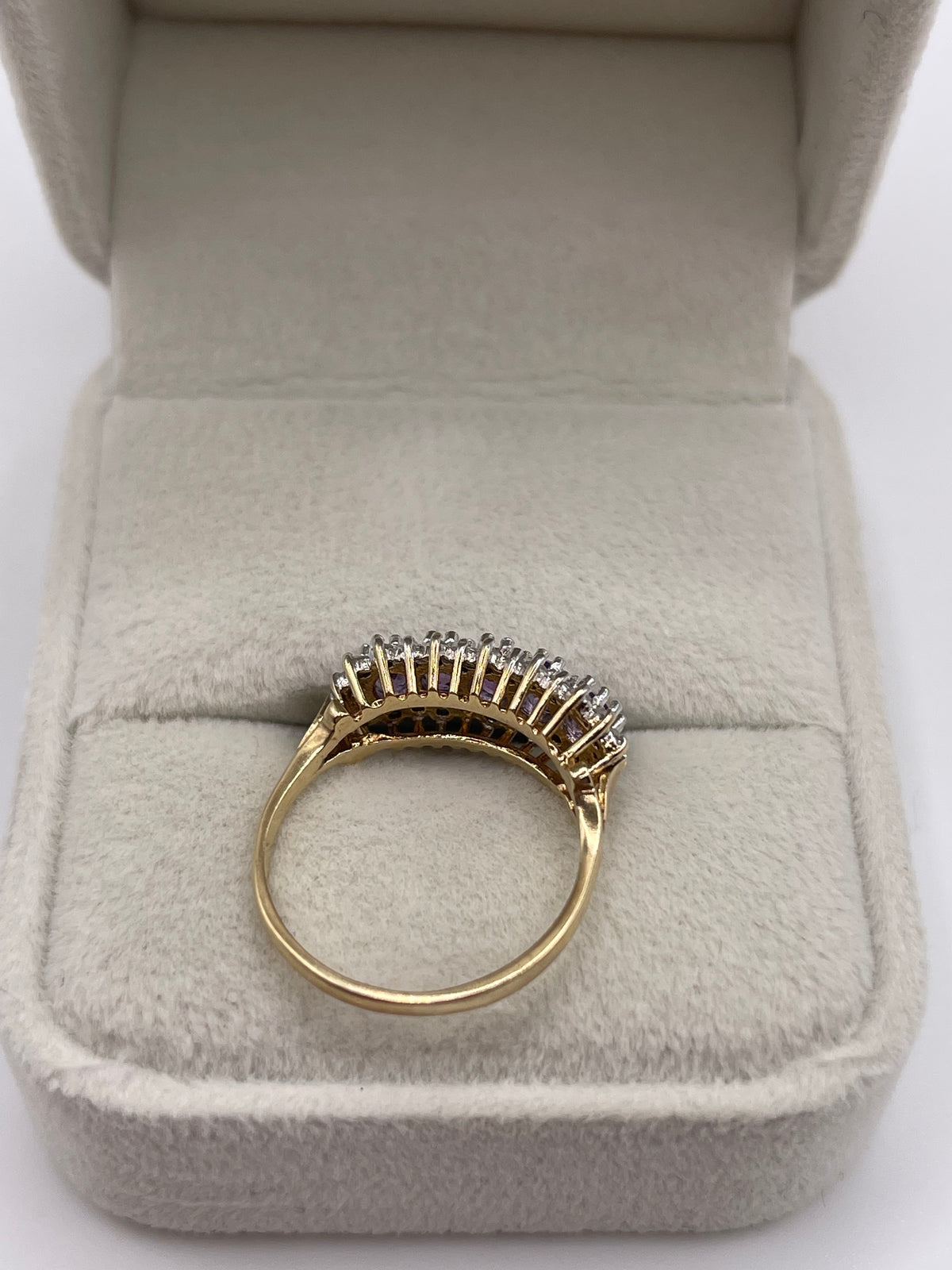 9ct gold amethyst and diamond ring