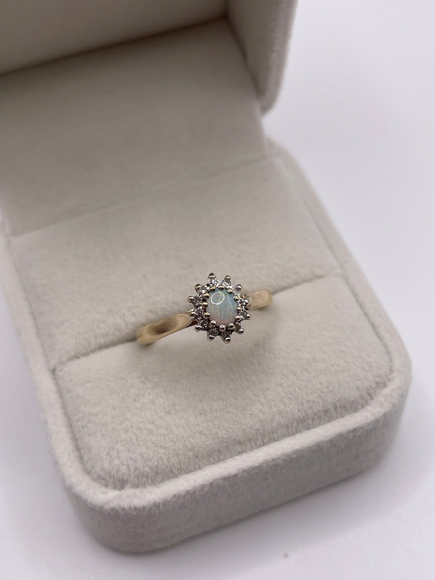 9ct gold opal and diamond ring