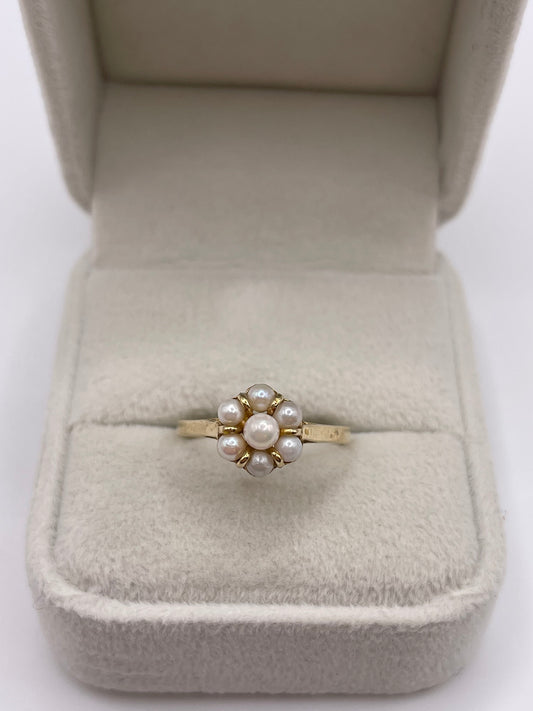 9ct gold pearl cluster ring