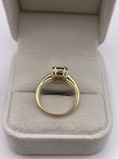 9ct gold quartz and diamond ring