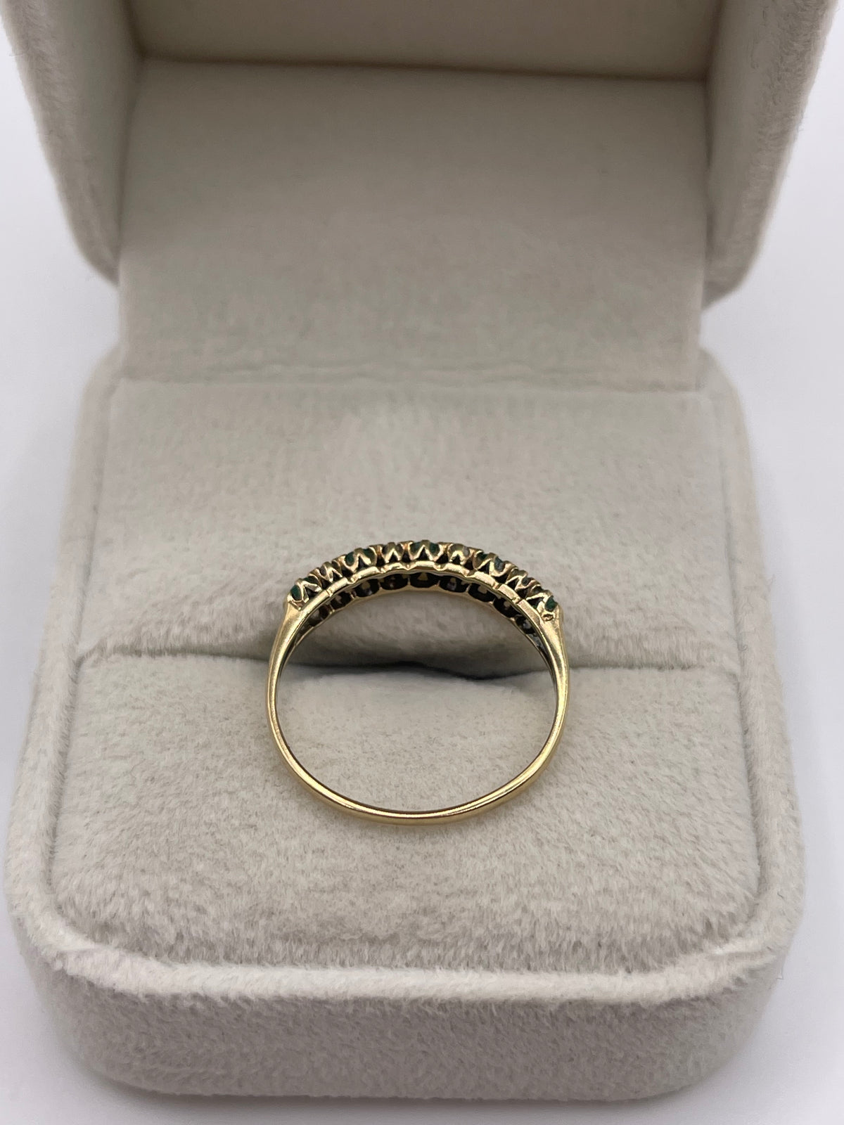 9ct gold emerald and diamond ring