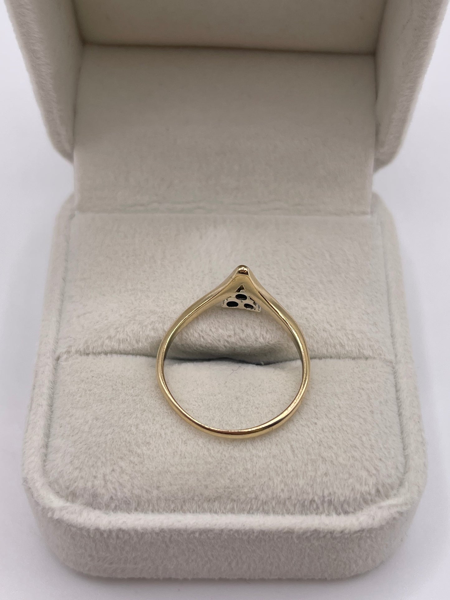 9ct gokd sapphire wishbone ring